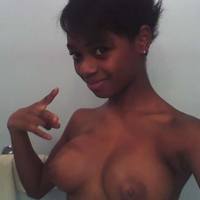 Black Teen selfshot cam whore shows off her hot body